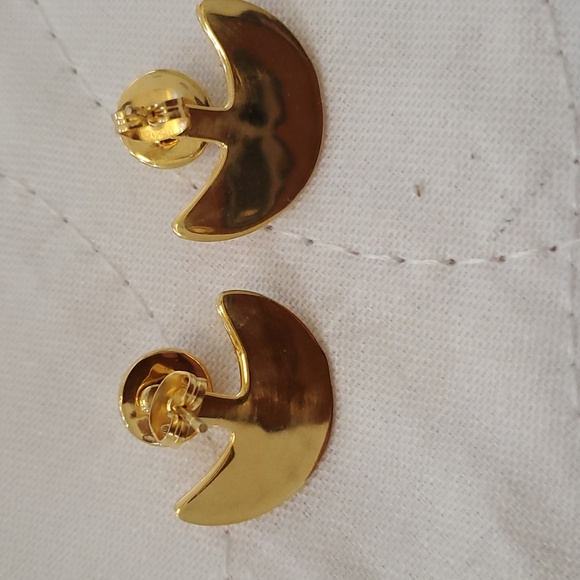 Phoenix Tribe Gold and White Howlite Earrings - Picture 3 of 3